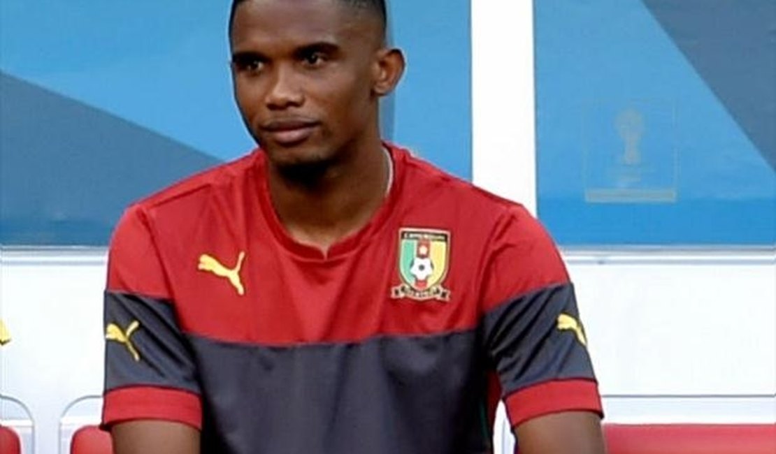 Eto'o vai continuar na reserva de Camarões contra o Brasil