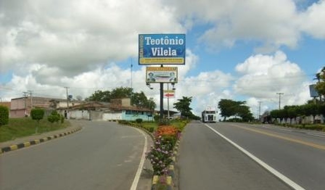 Prefeitura de Teotônio Vilela contempla servidores com antecipação do Salário