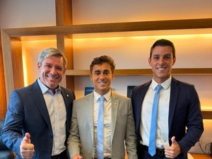 ”Em Alagoas temos dois caras maneiraços”: Nikolas Ferreira elogia Caio Bebeto e Cabo Bebeto e destaca lideranças estaduais em podcast