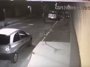 [Vídeo] Imagens mostram suspeitos de assassinato no Graciliano Ramos
