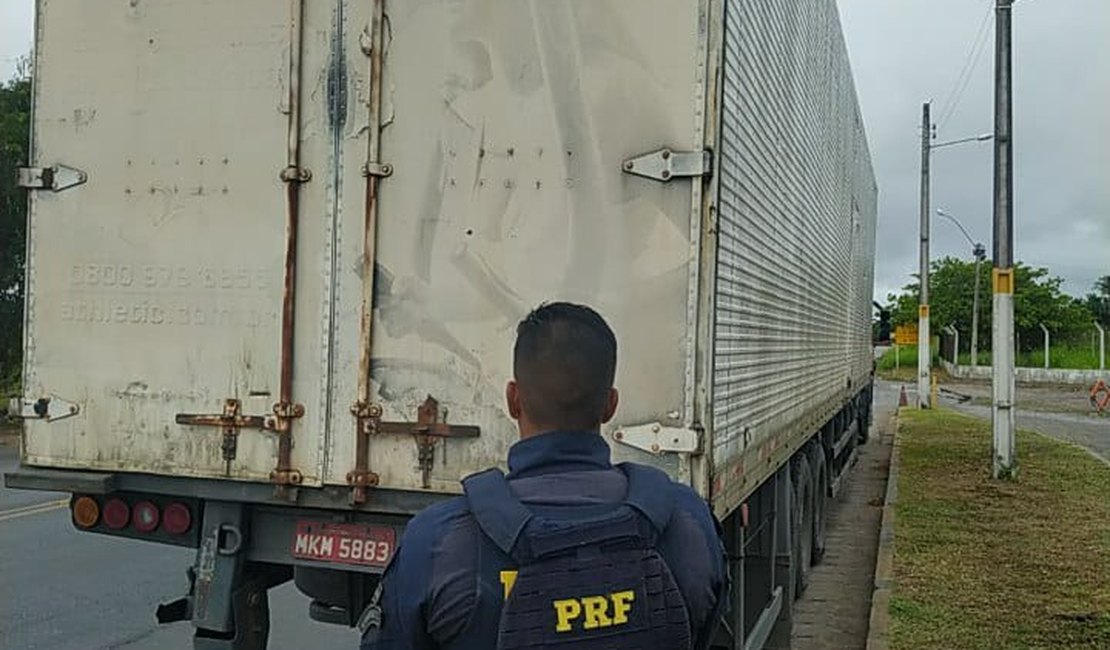 PRF prende homem por adulteração de veículo, em São Sebastião