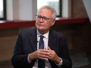 Renan afina discurso de esquerda e fala em existência de ‘castas privilegiadas’ no Brasil