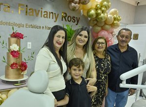 Dra. Flaviany Rosy inaugura terceiro consultório da Odonto mar com grande celebração em São Bento