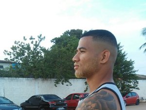 Artilheiro e cantor, Jefferson Baiano quer compor sua história no ASA