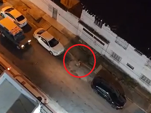 Moradores registram surto de homem em via-pública no Farol