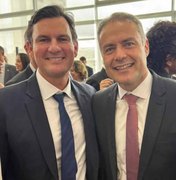 Presidente da AMA participa de cerimônia histórica do programa CNH do Brasil