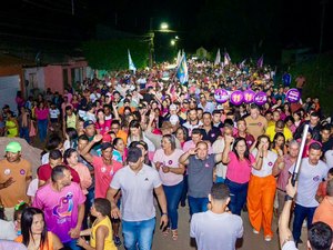 Lagoa da Canoa: Edilza arrasta multidão e lidera a maior caminhada da história da Mata Limpa