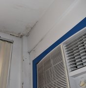 'Parte do teto irá desabar', diz Sindpol sobre prédio de delegacia no Centro de Maceió