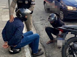 Dupla é perseguida por entregadores e detida após roubo de motocicleta em Arapiraca