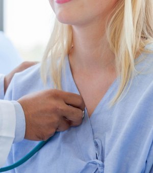 Consulta médica por IA: especialista alerta sobre os riscos da prática