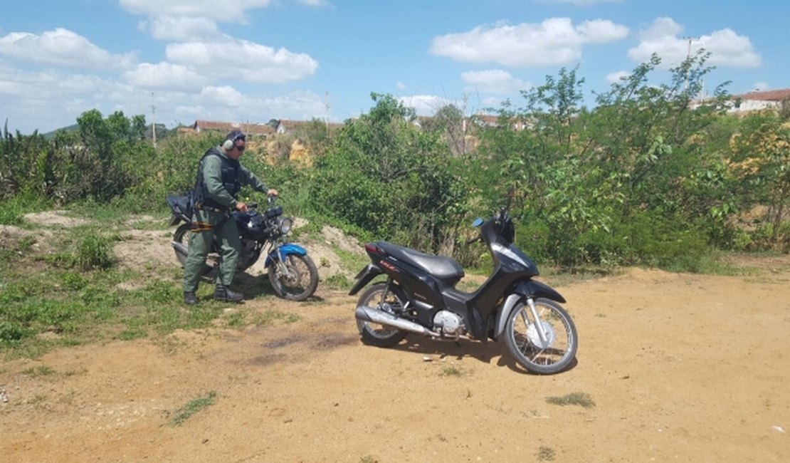 Patrulhamento aéreo do 3° BPM encontra duas motocicletas roubadas