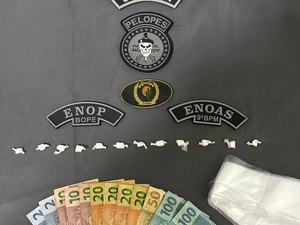 Mulher é presa em flagrante por tráfico de drogas em Delmiro Gouveia