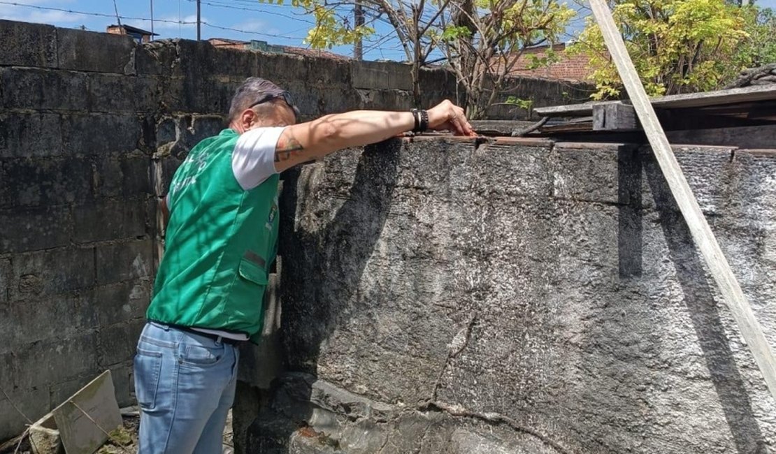 Empresa é autuada por despejar concreto em galeria pluvial em Maceió