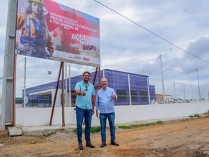 Prefeito Ronaldo Lopes inicia obras do Programa Acelera Penedo