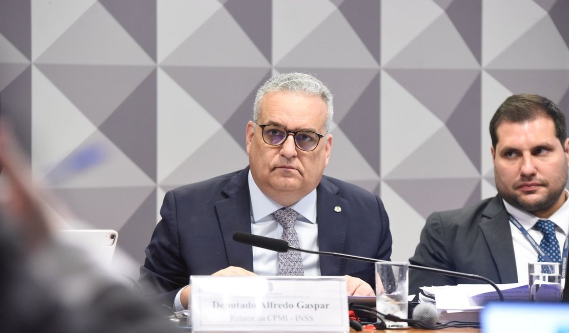 Alfredo Gaspar denuncia “blindagem de criminosos” e pede prisão de empresário ligado ao Careca do INSS