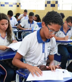 Estudantes da rede pública de AL melhoram desempenho em Português e Matemática