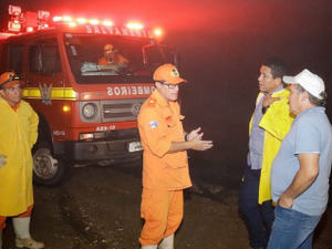 Julio Cezar afirma que Defesa Civil trabalha para minimizar problemas causados pelas fortes chuvas em Palmeira dos Índios