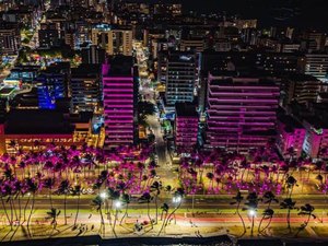 Cartões postais e viadutos de Maceió são iluminados em campanha contra câncer de mama