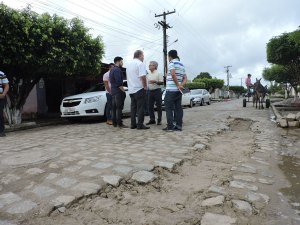 Casal investe mais de R$ 1,5 milhão no abastecimento de Piaçabuçu