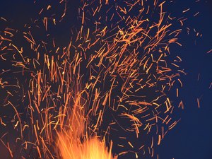 Inicia cadastro para a venda de fogos de artifício no período junino na capital
