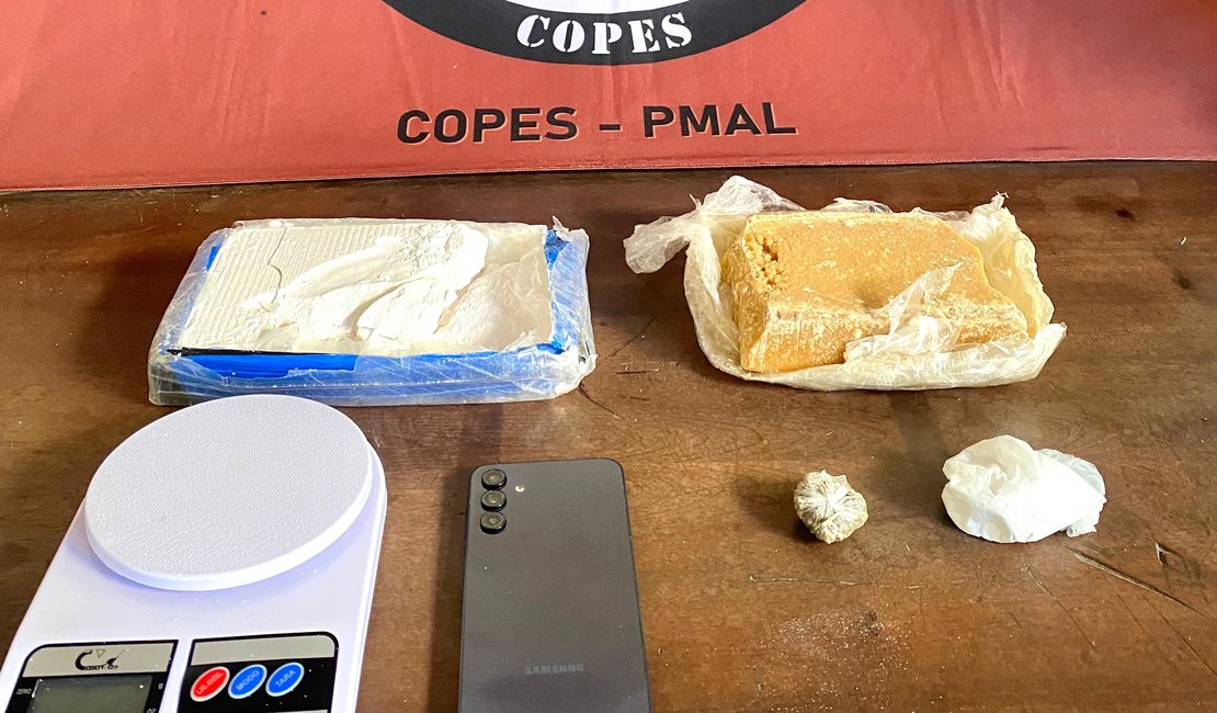 PM encontra grande quantidade droga em residência em Arapiraca e supseito foge pelo telhado