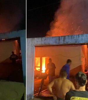 Incêndio destrói casa, provoca desabamento de teto e deixa homem ferido em Rio Largo
