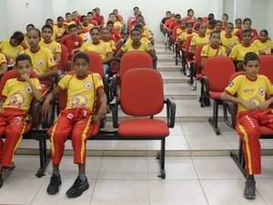 Grupo Coringa dá boas vindas aos alunos do projeto Bombeiro Mirim