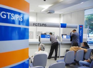 Atraso em sistema de tecnologia paralisa saques do Fundo PIS/Pasep