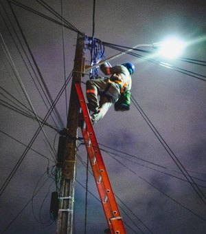 Iluminação pública de Maceió recebe mais de quatro mil manutenções em maio