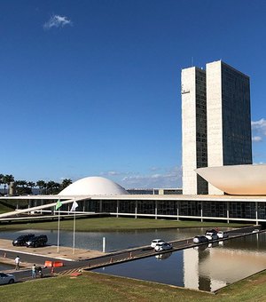 Senado e Câmara questionam decisões de Flávio Dino que limitam ‘emendas pix’