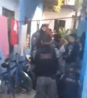 [Vídeo] Moradores do Vale do Reginaldo denunciam ação truculenta da PM