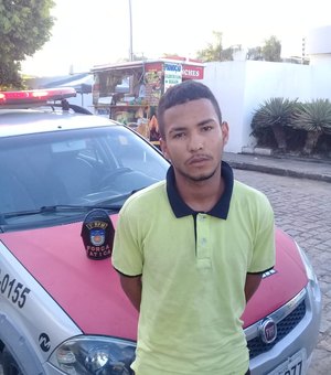 Jovem é apreendido com arma de fogo durante patrulhamento