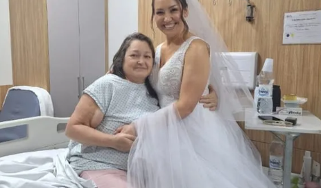 Casal 'foge' de casamento e surpreende mãe de noiva que estava na UTI