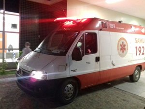 Homens são atingidos por tiros em tentativa de assalto