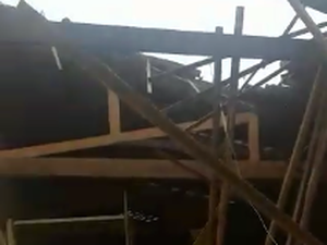 [Vídeo] Teto de filarmônica desaba no Centro de Marechal Deodoro 