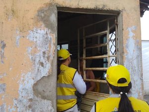 Mulher sob efeito de drogas é presa após derrubar filha de seis meses