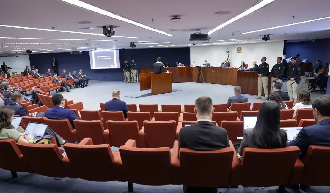 Moraes vota por rejeitar recurso de réus do Núcleo 3 da trama golpista