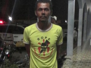 Cavalaria prende homem com moto roubada