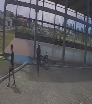Polícia divulga imagens de suspeitos de matar jogador de 15 anos