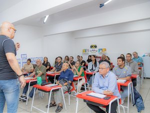Educação de Maceió abre inscrições para cursos gratuitos de inglês e espanhol
