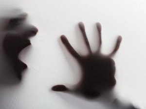 Empresário é preso suspeito de abusar sexualmente da filha de 25 anos desde a infância