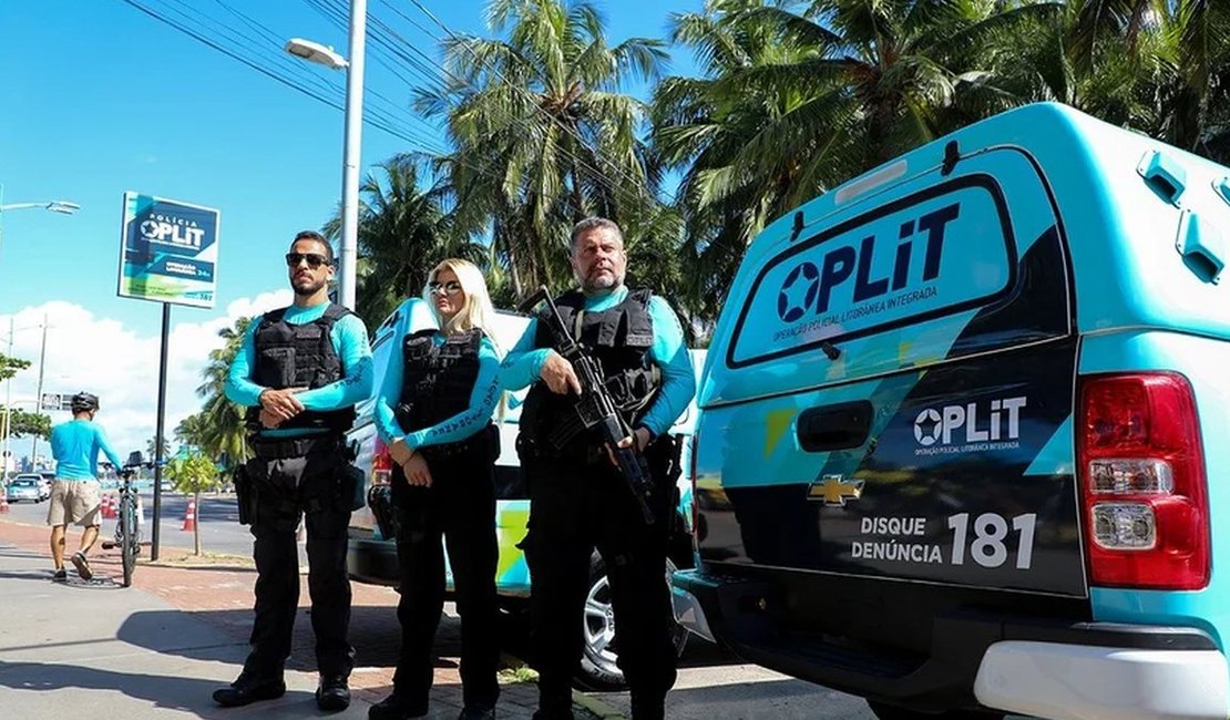 Homem é preso após agredir esposa na orla da Pajuçara, em Maceió