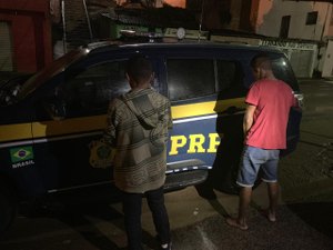 PRF prende dois homens por crime de receptação na BR-101