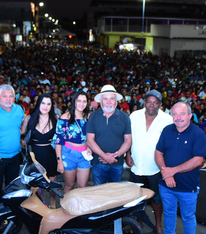 Bingo em homenagem aos pais reúne milhares de pessoas em São Sebastião e distribui mais de R$ 50 mil em prêmios