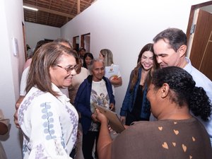 Prefeita Ubiratania Santana entrega mais duas casas pelo Programa Morar Melhor Municipal