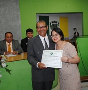 Radialista Isve Cavalcante recebe título de Cidadão Honorário de Arapiraca