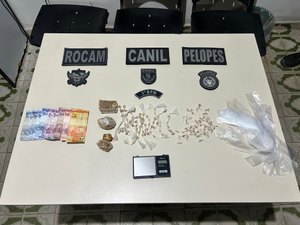 Polícia escontra crack escondido em descarga de banheiro e três pessoas são detidas em Arapiraca