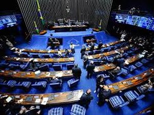 Candidatos ao Senado em Alagoas fogem de polêmicas nacionais