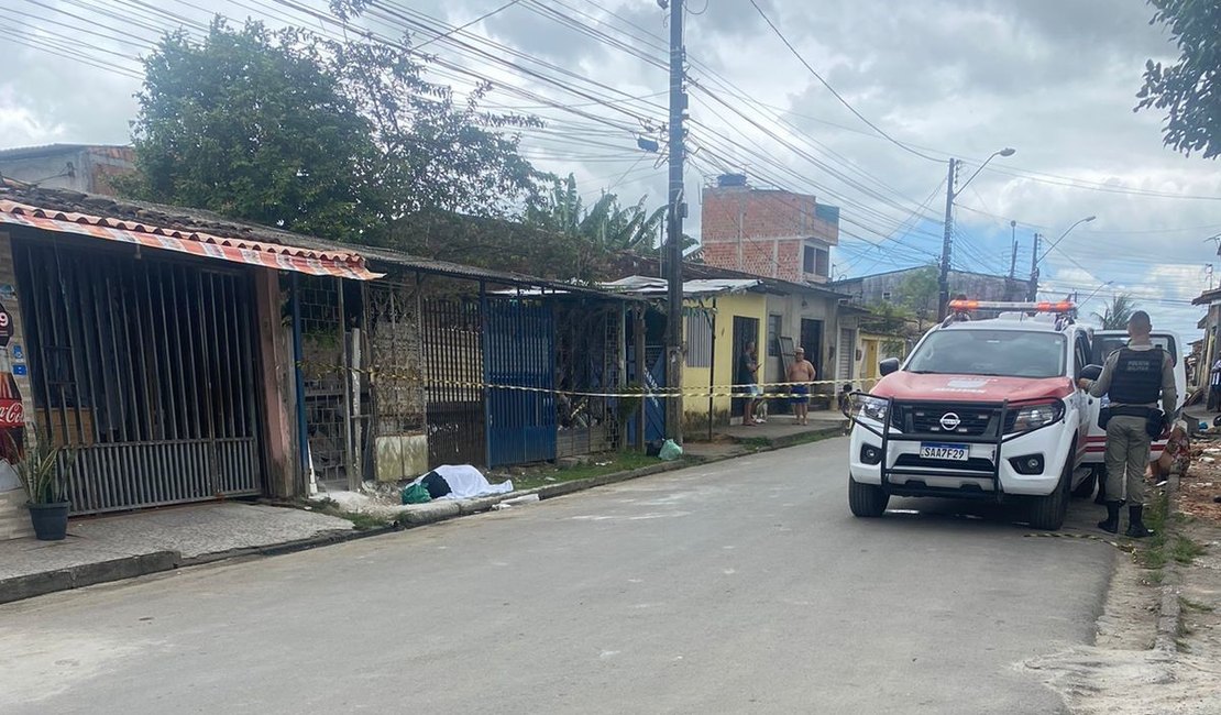 Jovem é morto a tiros em possível acerto de contas no Clima Bom