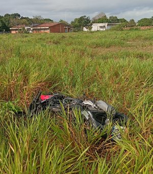 Motocicleta é encontrada abandonada no bairro Cidade Universitária